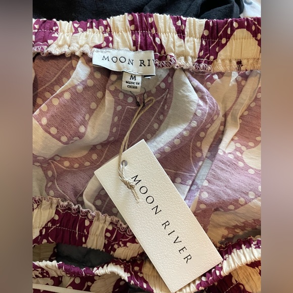 Moon River / Anthropologie one shoulder crop top - Picture 4 of 4